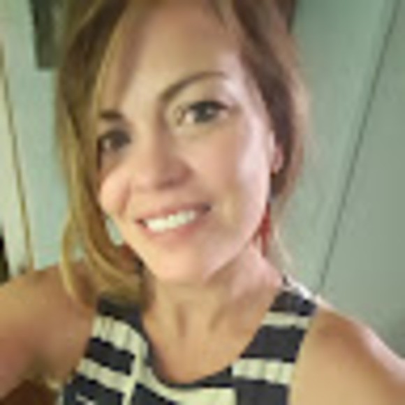 Meet your Posher, Emily - Picture 1 of 1